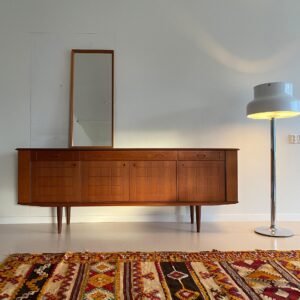 Aasgard Møbelfabrikk 1960-luvun Norjalainen Teak Sideboard Senkki