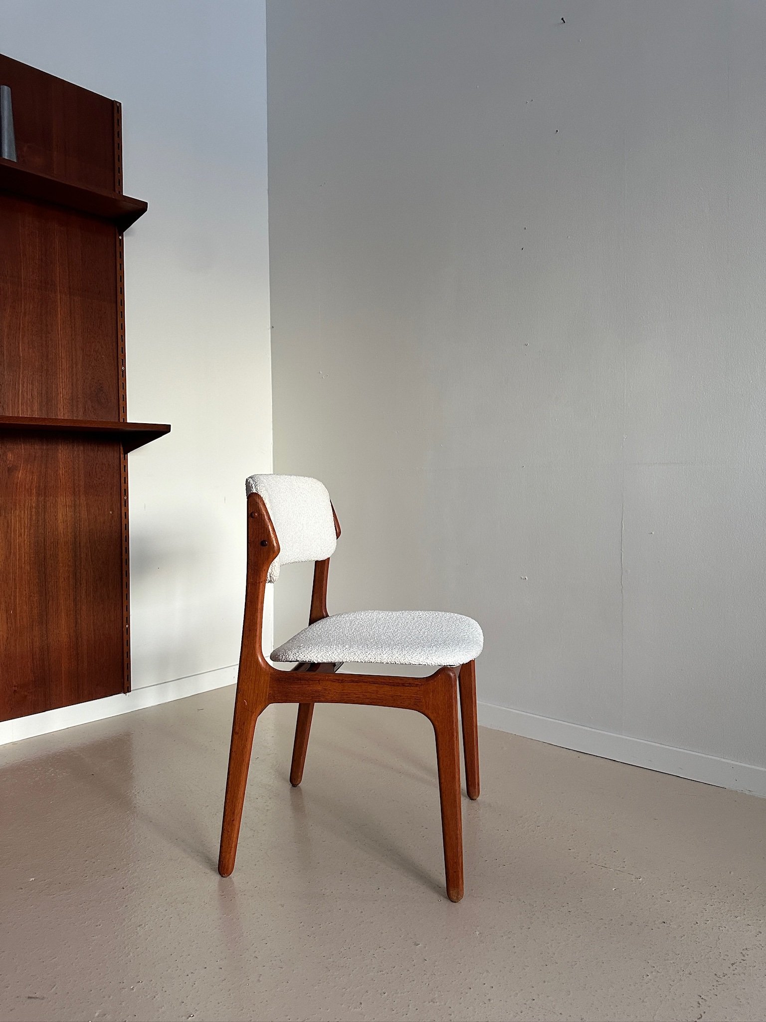 Erik Buch model 49 by Odense Møbler (set) - Image 4