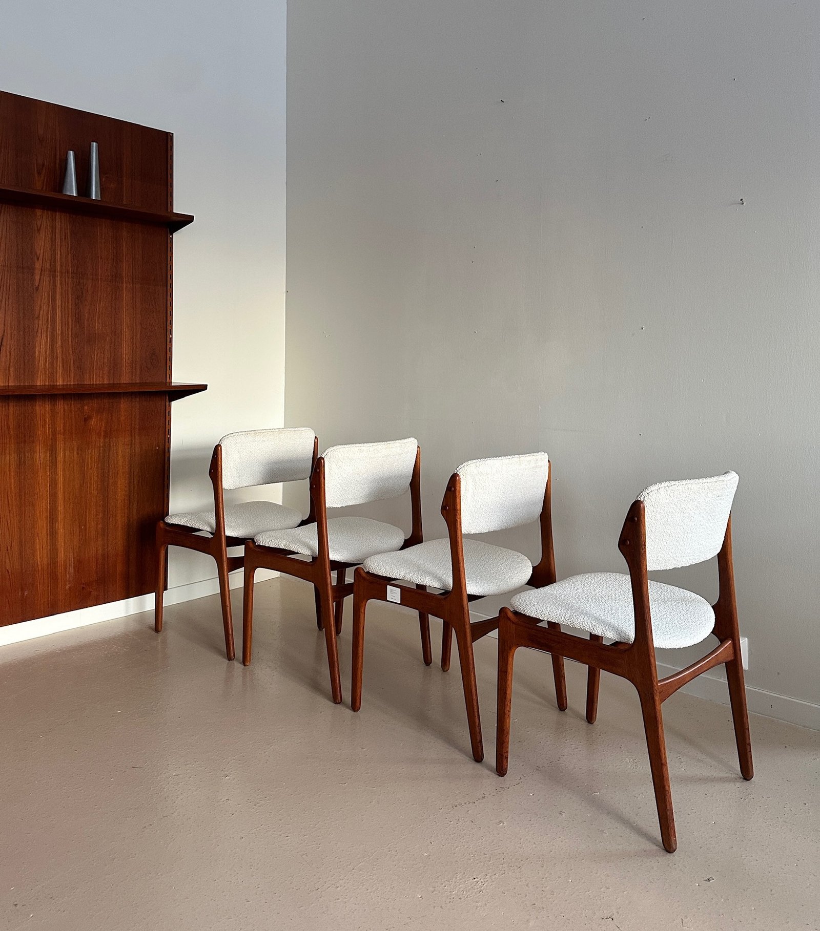 Erik Buch model 49 by Odense Møbler (set) - Image 2