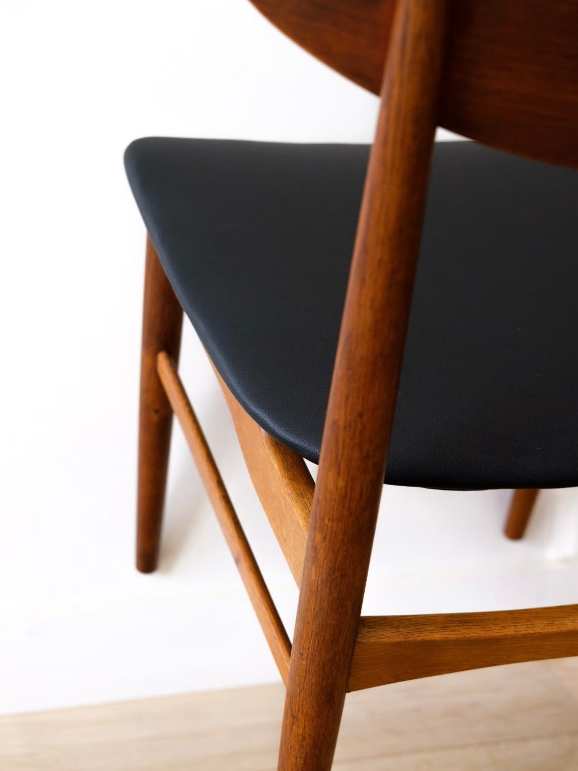 E.W Bach Dining Chair (set of 6) - Image 4