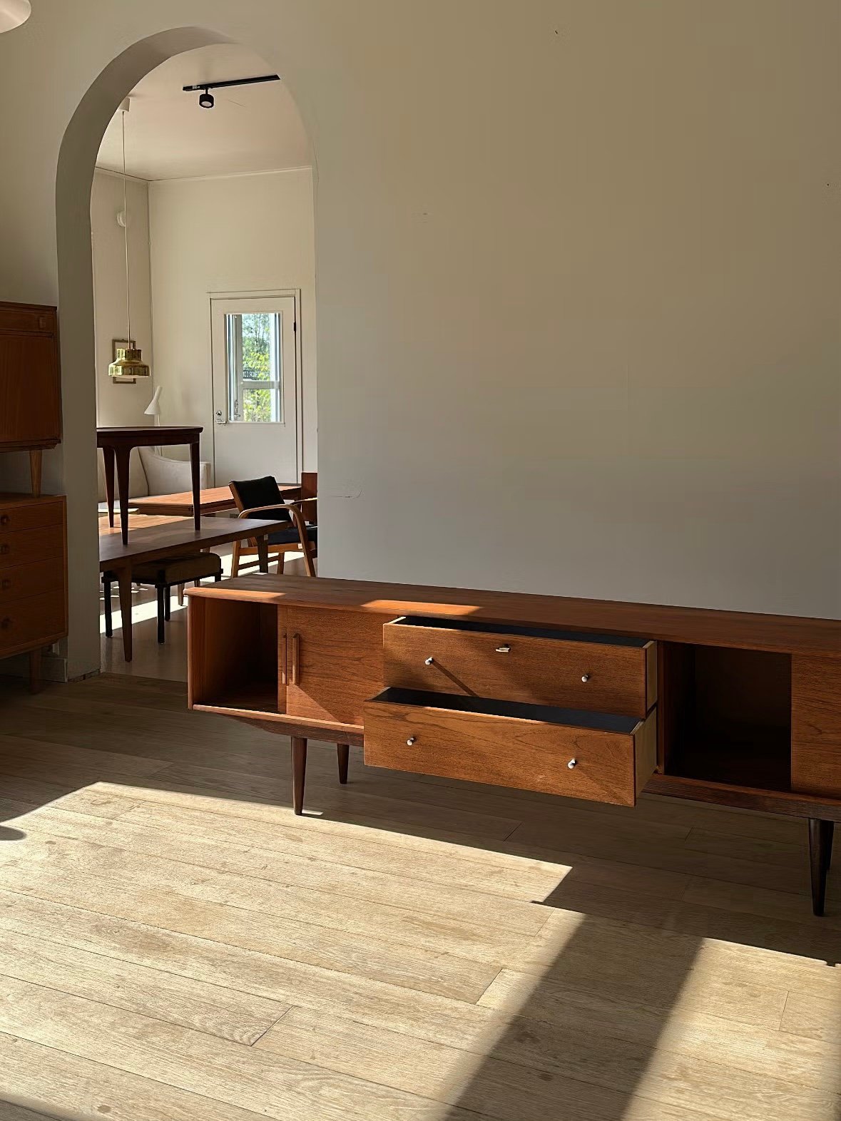 Danish 2,17m Low Teak Sideboard - Image 3