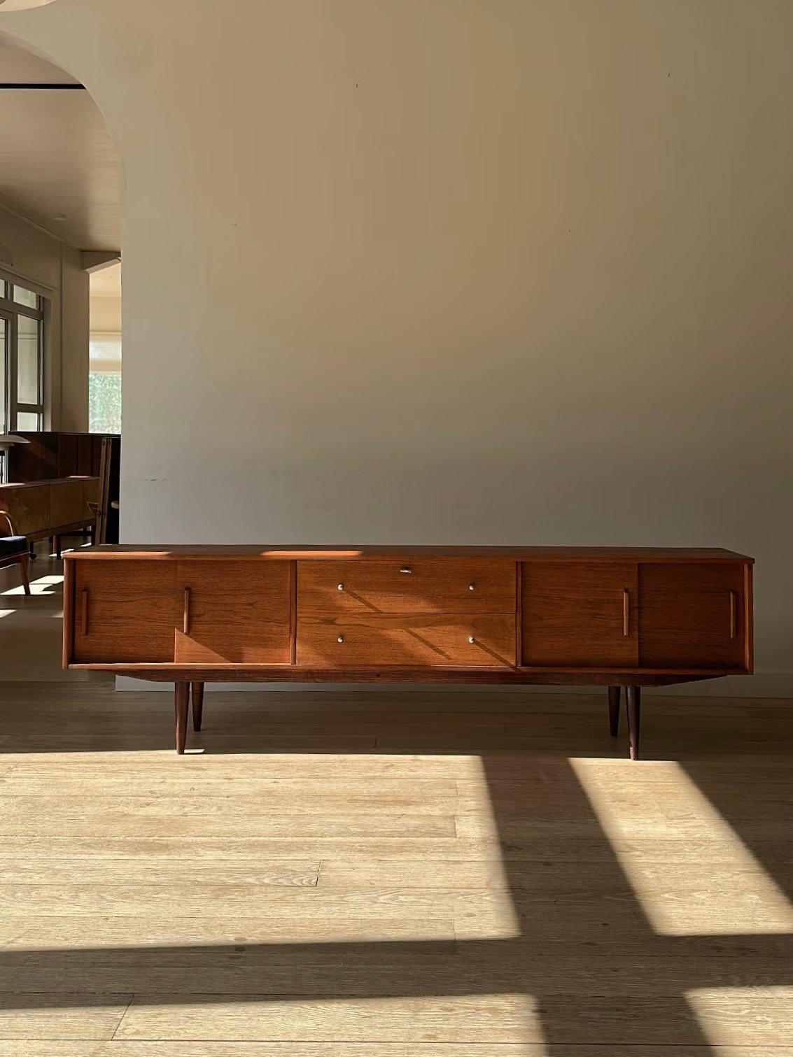 Danish 2,17m Low Teak Sideboard - Image 4