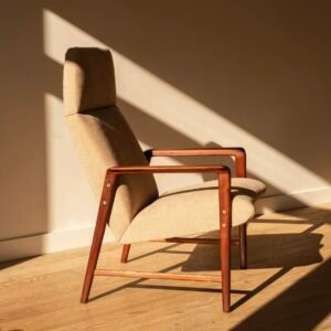Oiva Parviainen Teak Lounge Chair