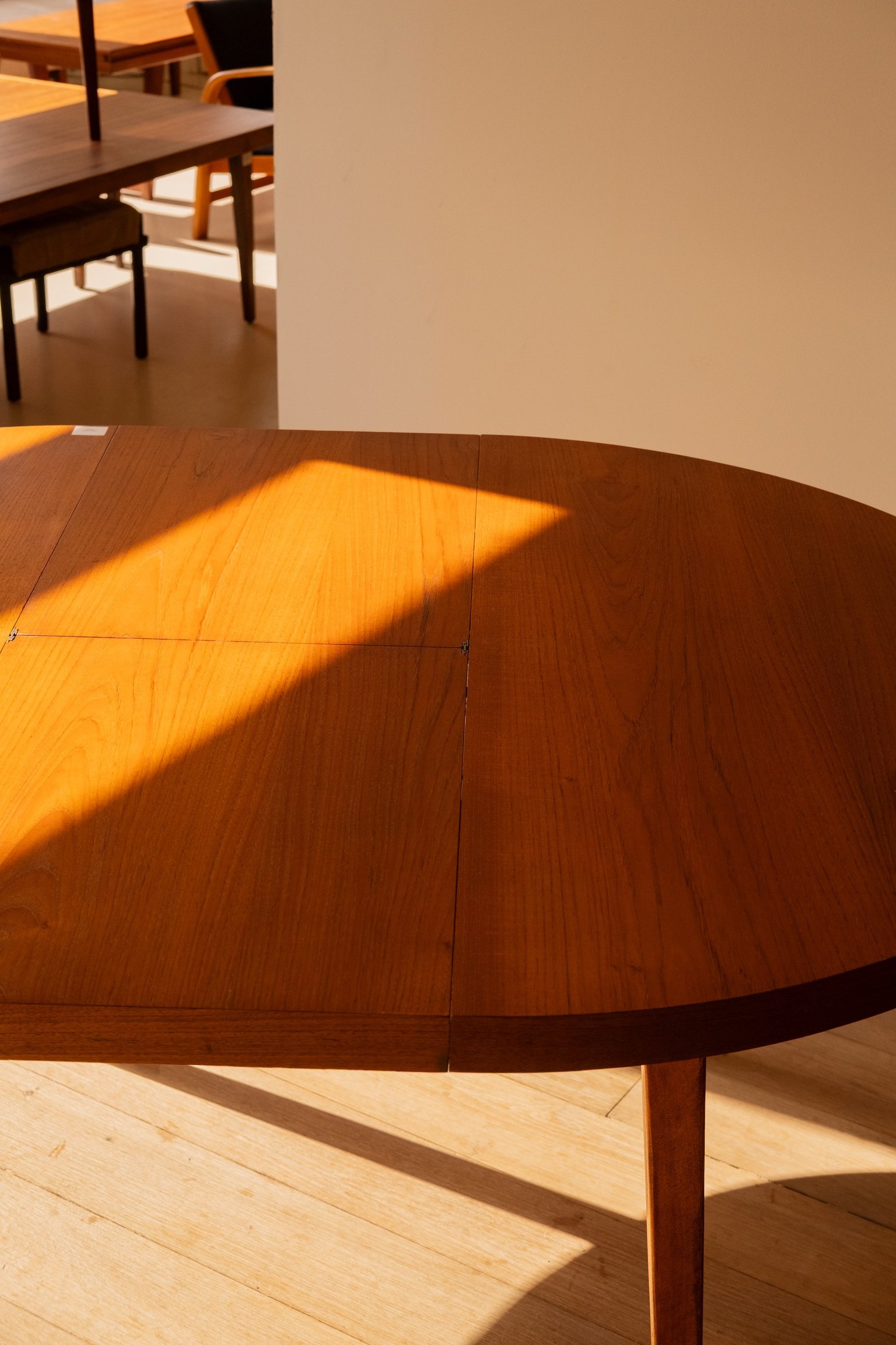 Finnish Round Extendable Teak Dining Table - Image 5