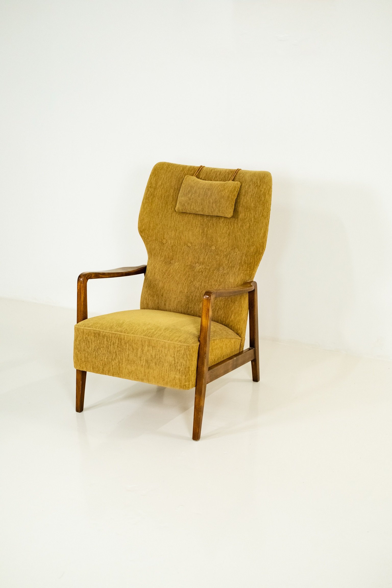 Duxello Swedish Lounge Chair - Image 2
